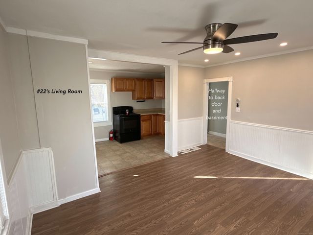 22 Chestnut Street, Windsor Locks, CT 06096