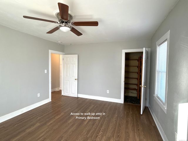 22 Chestnut Street, Windsor Locks, CT 06096