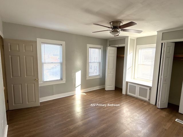 22 Chestnut Street, Windsor Locks, CT 06096