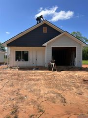 392 Alexander Street, Kilgore, TX 75662