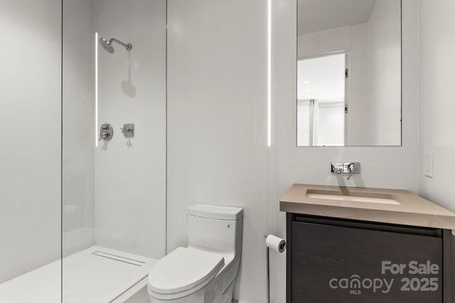 435 S Tryon Street 901, Charlotte, NC 28202