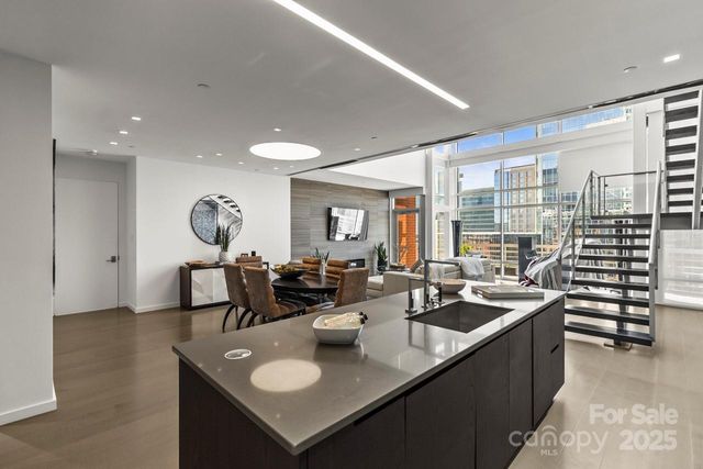 435 S Tryon Street 901, Charlotte, NC 28202