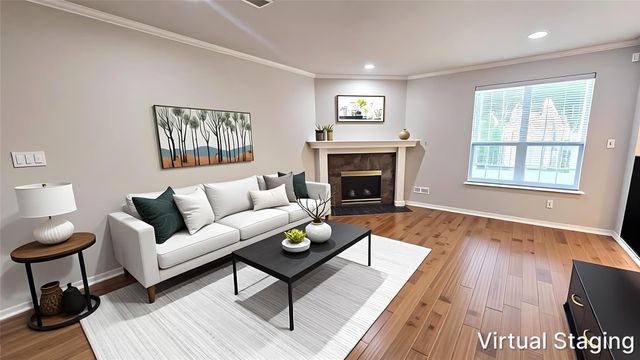 7511 S Linpar Court, Houston, TX 77040