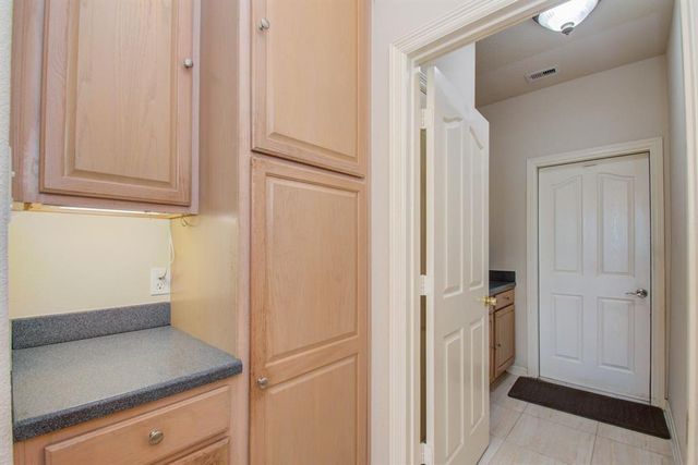 7511 S Linpar Court, Houston, TX 77040