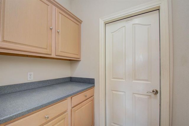 7511 S Linpar Court, Houston, TX 77040
