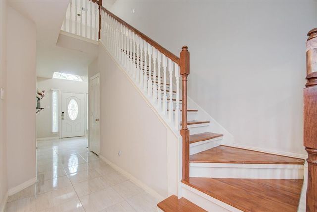7511 S Linpar Court, Houston, TX 77040