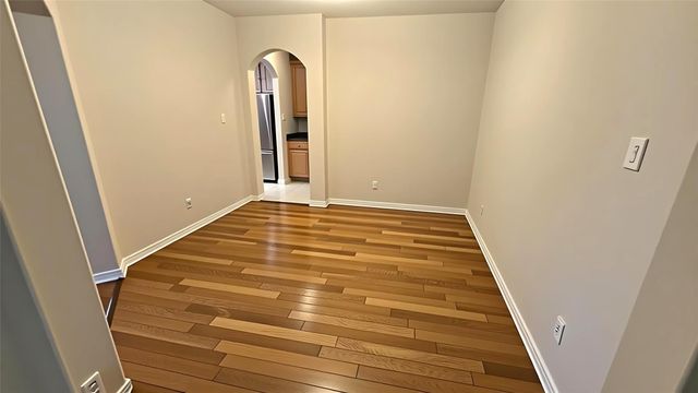 7511 S Linpar Court, Houston, TX 77040