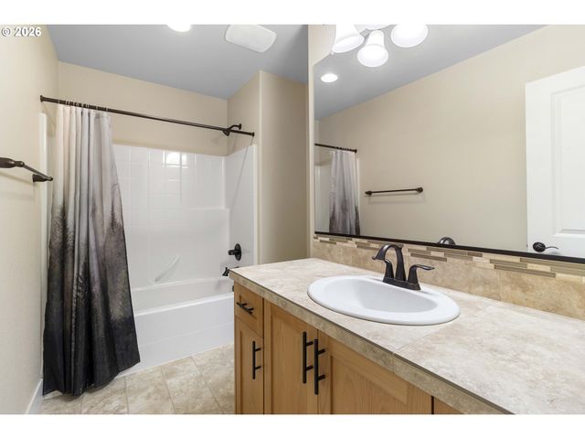 9950 Sw WRANGLER Pl, Beaverton, OR 97008