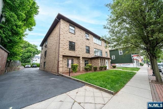 141 Park Avenue 8-A, East Rutherford, NJ 07073