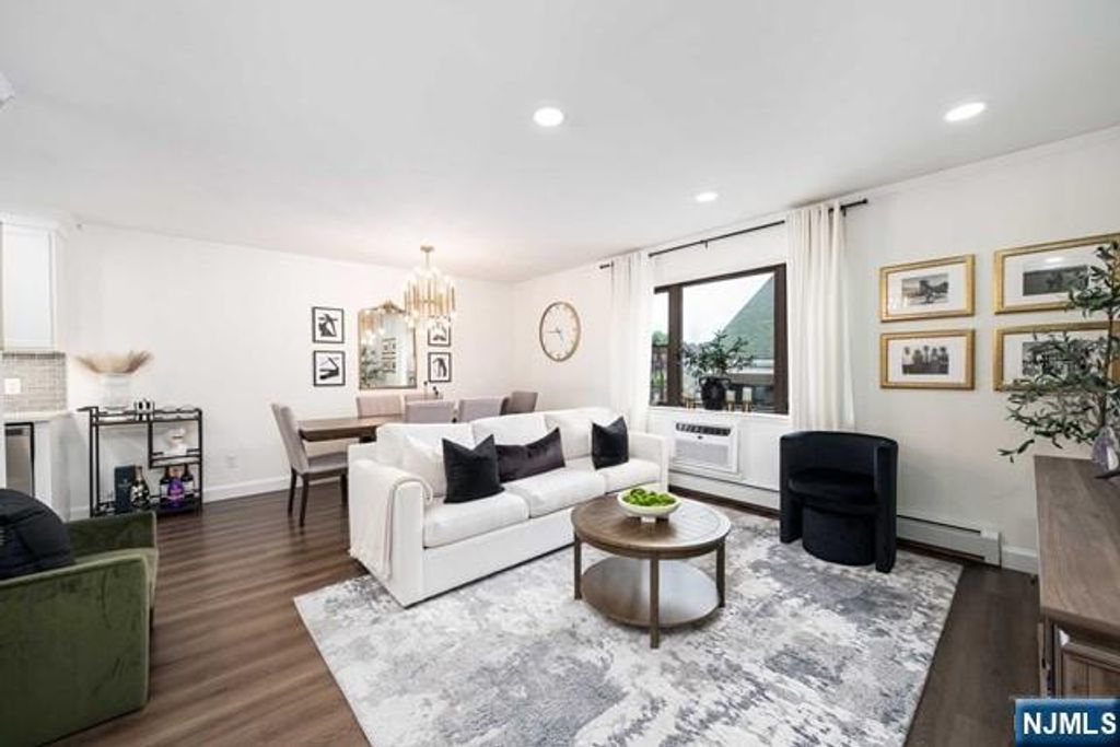 141 Park Avenue 8-A, East Rutherford, NJ 07073