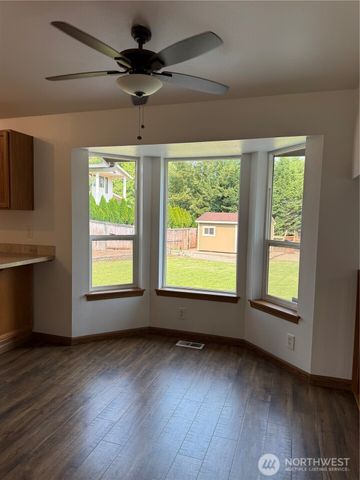 9407 152nd Street E, Puyallup, WA 98375