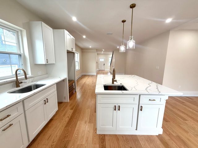 140 Summer 140, Medford, MA 02155