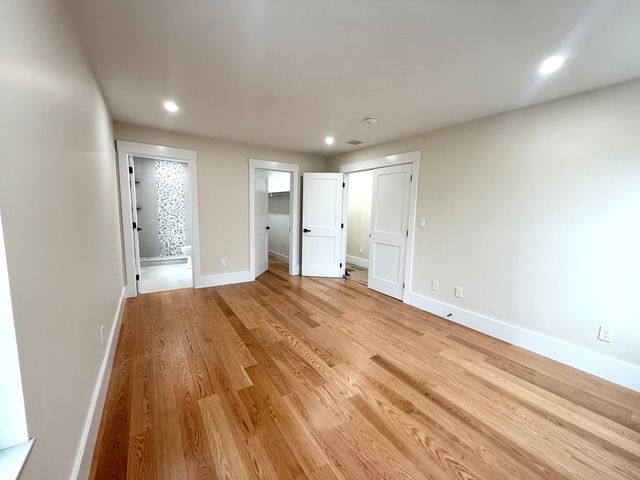 140 Summer 140, Medford, MA 02155
