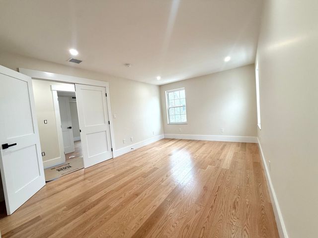 140 Summer 140, Medford, MA 02155