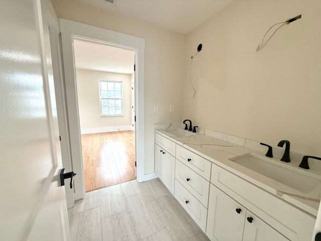 140 Summer 140, Medford, MA 02155