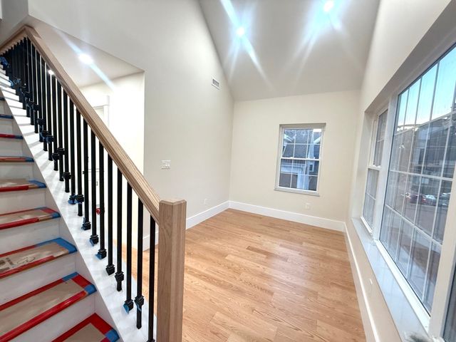 140 Summer 140, Medford, MA 02155