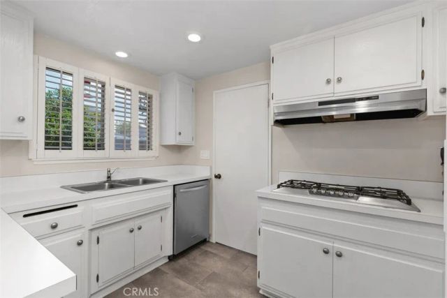 15842 Belfast, Huntington Beach, CA 92647