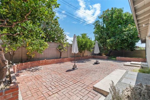 15842 Belfast, Huntington Beach, CA 92647