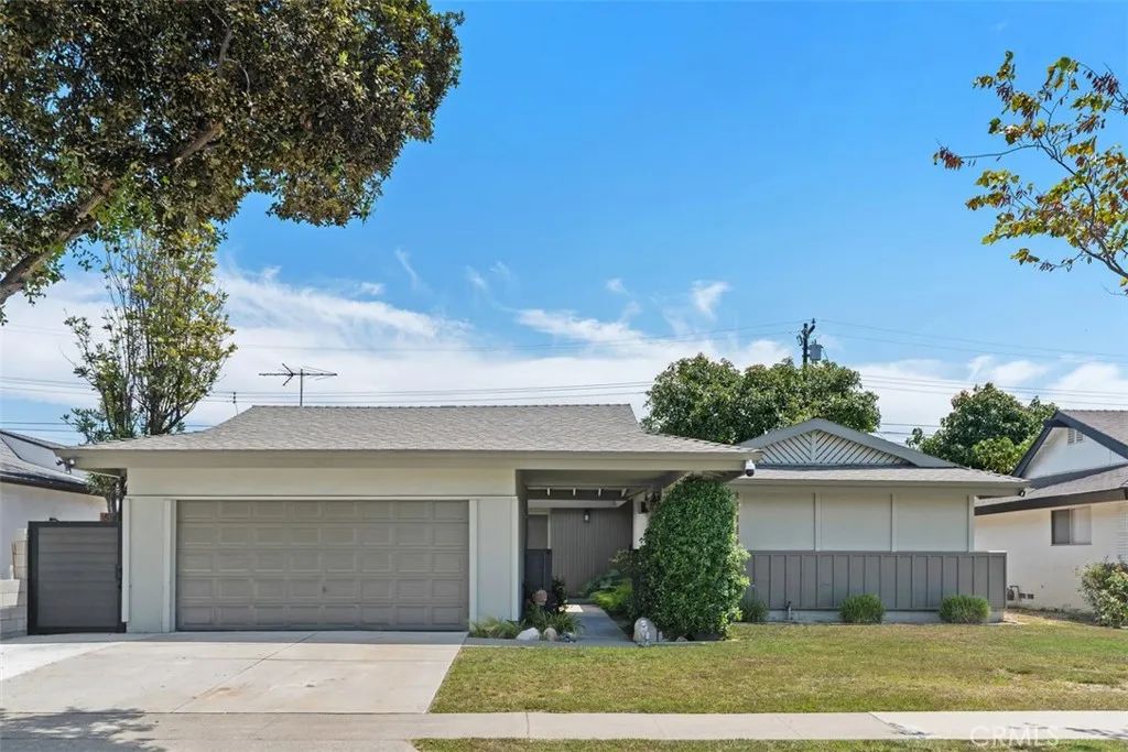 15842 Belfast, Huntington Beach, CA 92647