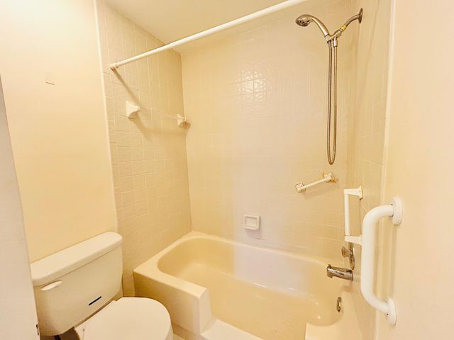 2641 Gately Drive W 509, West Palm Beach, FL 33415