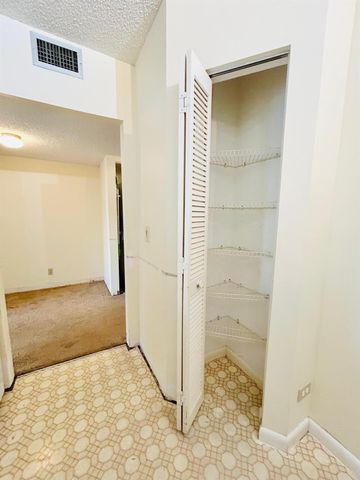 2641 Gately Drive W 509, West Palm Beach, FL 33415