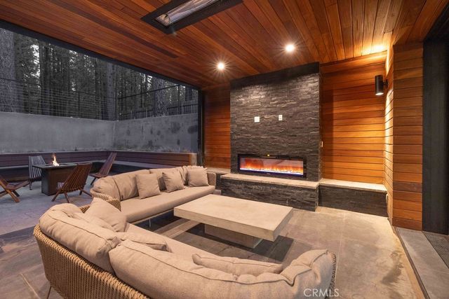 42421 Evergreen Drive, Big Bear Lake, CA 92315