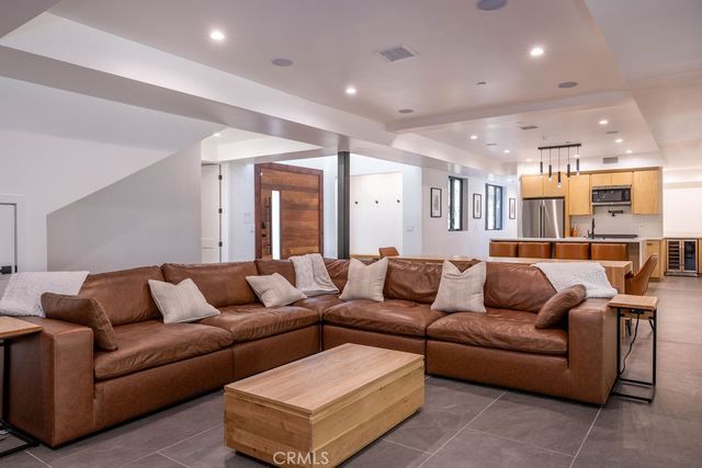 42421 Evergreen Drive, Big Bear Lake, CA 92315