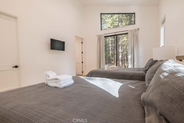 42421 Evergreen Drive, Big Bear Lake, CA 92315