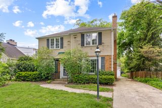 640 S Beverly Lane, Arlington Heights, IL 60005