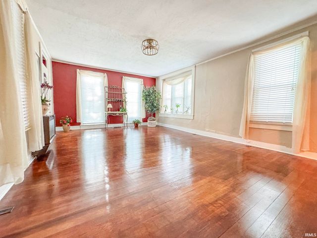 606 S 10th Street, Lafayette, IN 47905