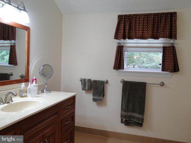 2160 HILLCREST ROAD, Quakertown, PA 18951