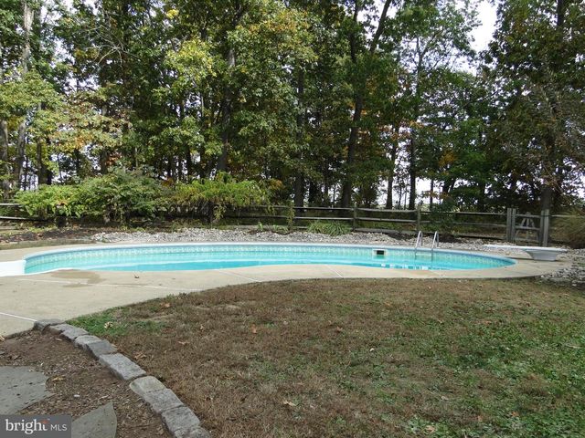 2160 HILLCREST ROAD, Quakertown, PA 18951