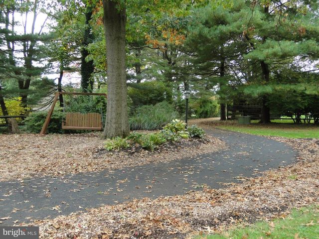 2160 HILLCREST ROAD, Quakertown, PA 18951