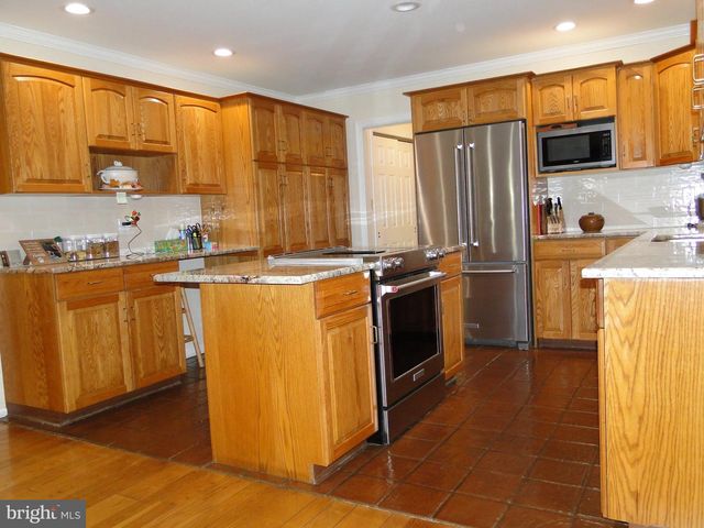 2160 HILLCREST ROAD, Quakertown, PA 18951