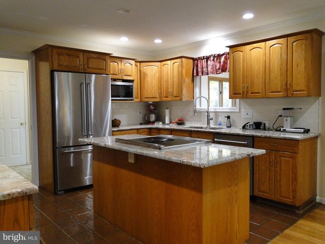 2160 HILLCREST ROAD, Quakertown, PA 18951