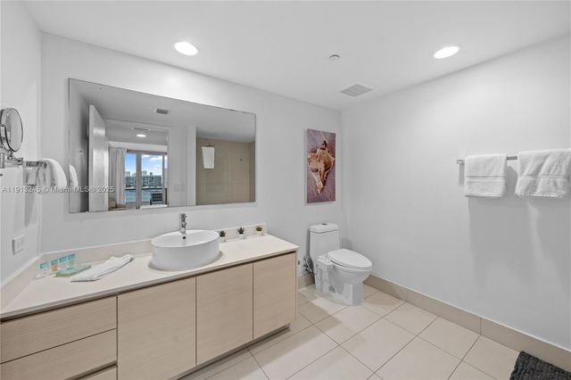 2602 E Hallandale Beach Blvd R703, Hallandale Beach, FL 33009