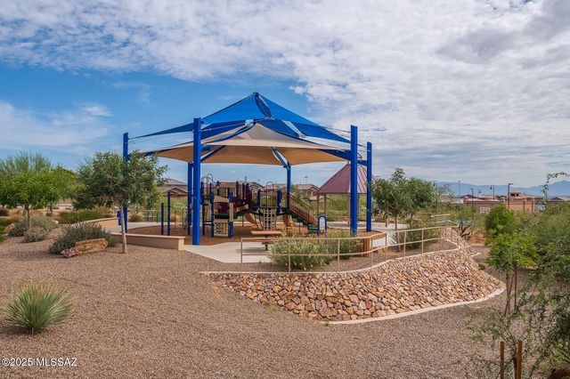 913 W Calle Falerno, Sahuarita, AZ 85629