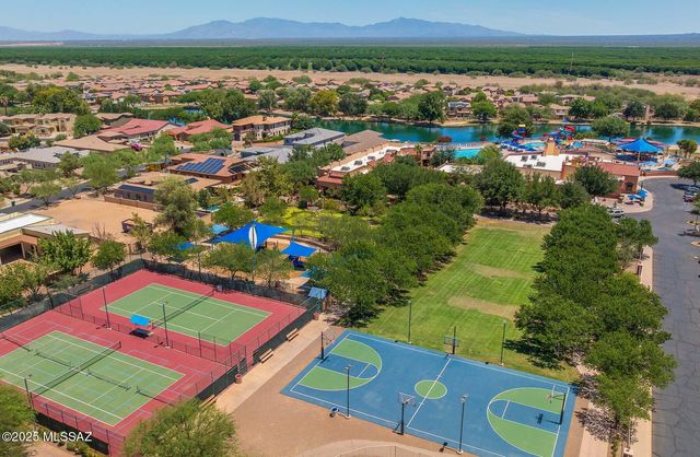 913 W Calle Falerno, Sahuarita, AZ 85629