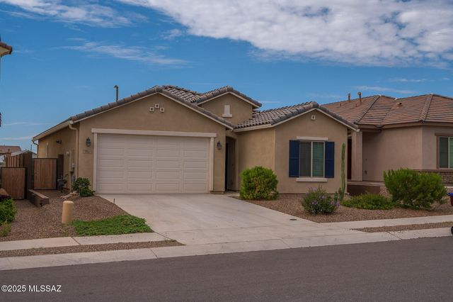 913 W Calle Falerno, Sahuarita, AZ 85629