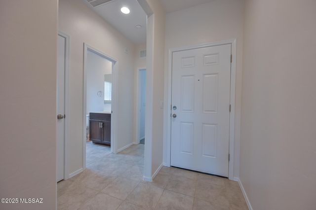 913 W Calle Falerno, Sahuarita, AZ 85629