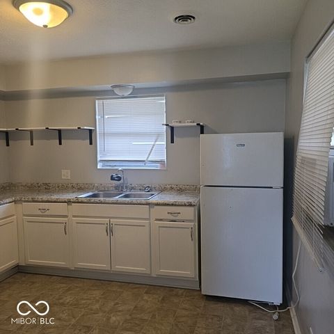 9460-9470 Huggin Hollow Road, Martinsville, IN 46151