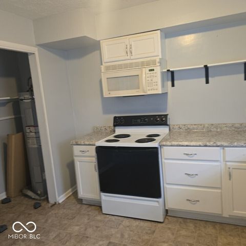 9460-9470 Huggin Hollow Road, Martinsville, IN 46151