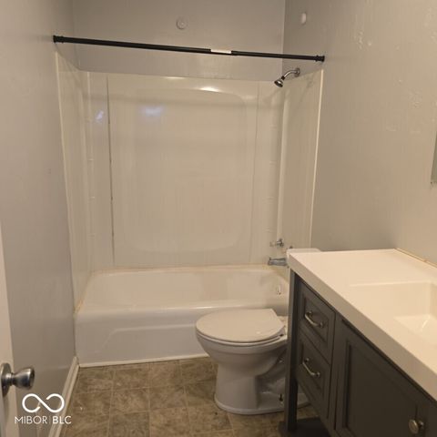 9460-9470 Huggin Hollow Road, Martinsville, IN 46151