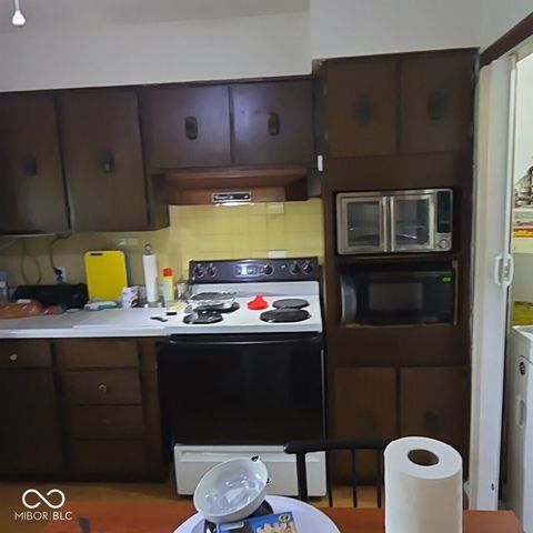 9460-9470 Huggin Hollow Road, Martinsville, IN 46151