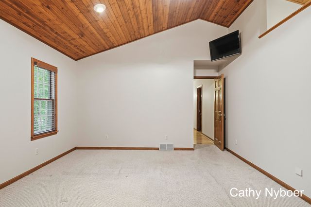 13462 Lakeshore Avenue, Grand Haven, MI 49417