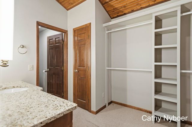 13462 Lakeshore Avenue, Grand Haven, MI 49417