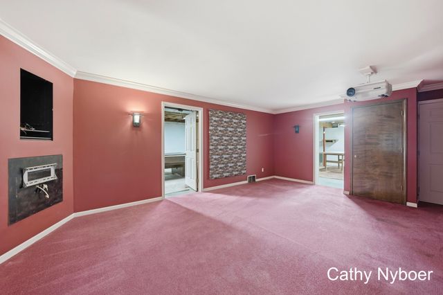 13462 Lakeshore Avenue, Grand Haven, MI 49417