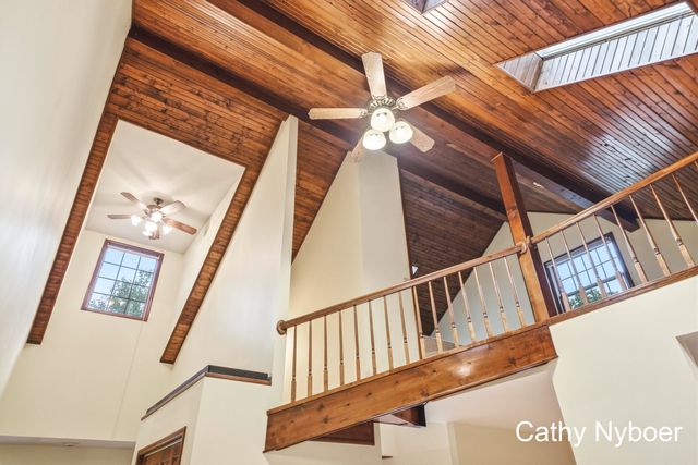 13462 Lakeshore Avenue, Grand Haven, MI 49417