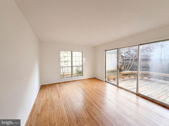 8509 IVORYTON WAY, Montgomery Village, MD 20886