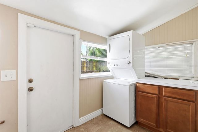 347 W WISCONSIN AVENUE, Deland, FL 32720